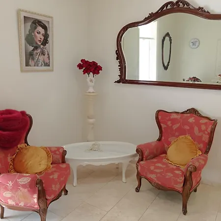 Bellucci Cruz Apartment *